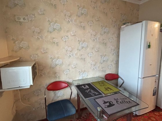 Продам 3-х кімнатну квартиру в центрі міста. Торг Павлоград