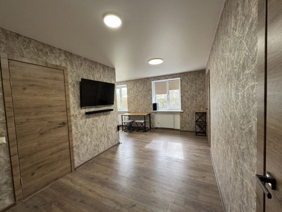 Продам 2к квартиру в м.Самар, велика кухня-студія Самар