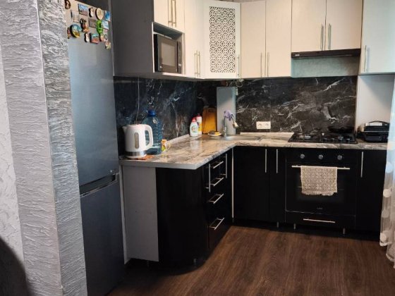 ТЕРМІНОВО Продам 3 кімн квартиру 35 т.у.о Самар