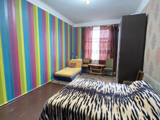 Продам 2х комнатную квартиру(Сталинка ) Самар