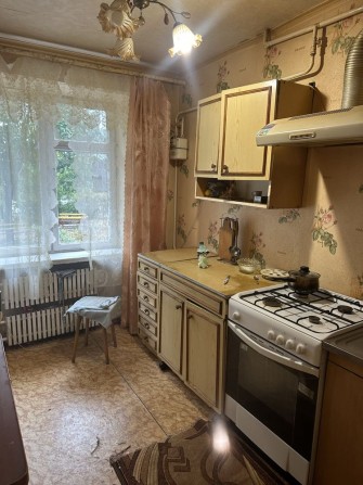 Продам 3 комнатную квартиру в центре города. - фото 1