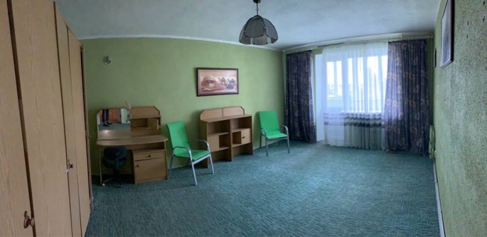Продам  4 комнатную квартиру - фото 1