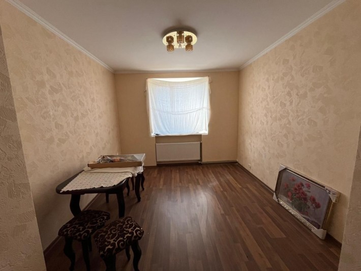 Продам власну  квартиру з ремонтом - фото 1