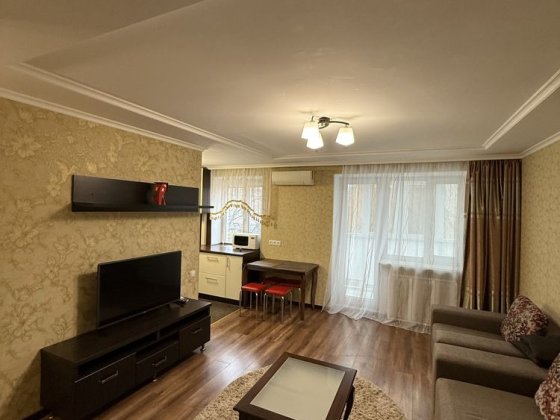 Продается 2 комнатная квартира. Центр. Кирпичный дом. Славянск Славянск