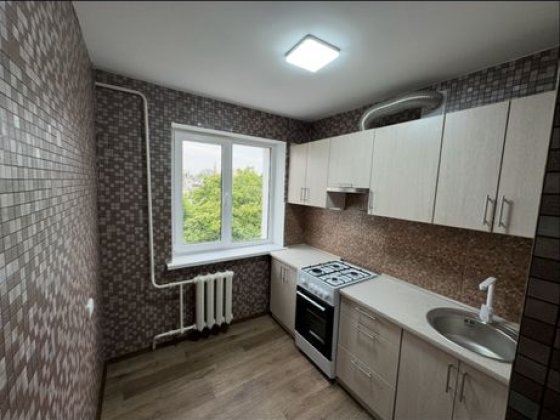 Продам 3-х квартиру от владельца , после капитального  ремонта Самар