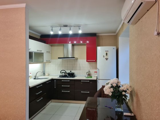 ПРОДАМ 2-кімнатну квартиру в м.Самар, район СШ-2.

Квартира розташован Самар