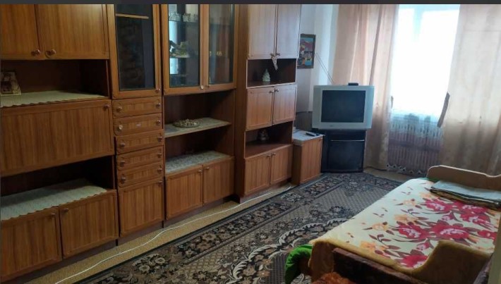 Продам 1-ком. квартиру на Артёма - фото 1