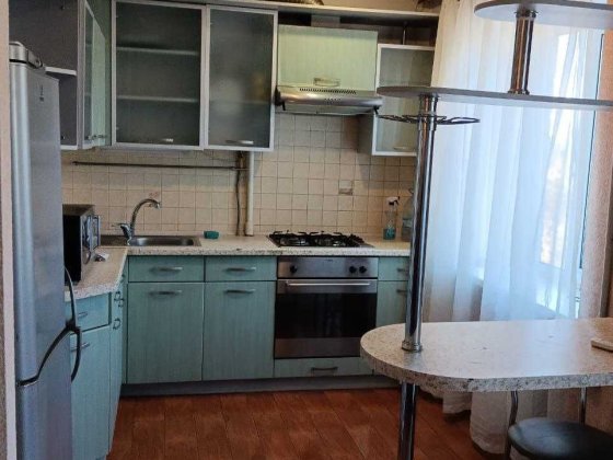 Продам двокімнатну квартиру в центрі Павлоград