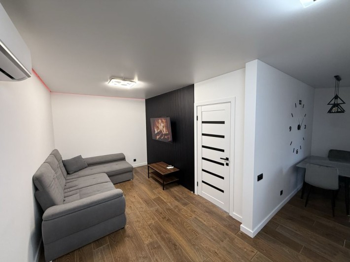 ПРОДАЖ !!! Новобудова з ремонтом та меблями - фото 1