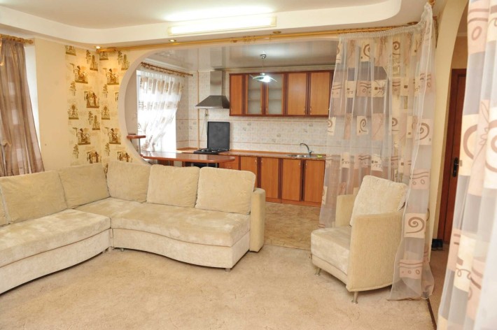 Продаж 3-х кімнатної квартири в центрі м. Сміла з індивід. опаленням - фото 1