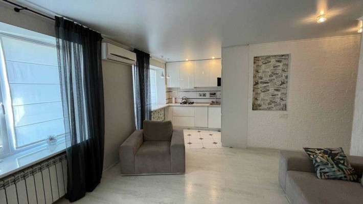 Продается 3-х комнатная квартира в Центре. Состояние Люкс. - фото 1