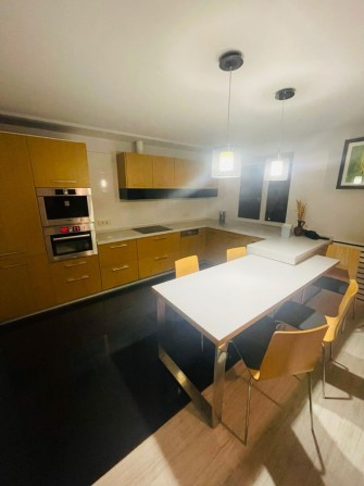 Продажа шикарной 4к.квартиры в Новострое ,с дизайнерским ремонтом ! - фото 1