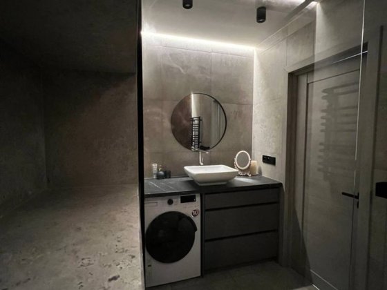 Продається квартира з євроремонтом у центрі міста! Стрий