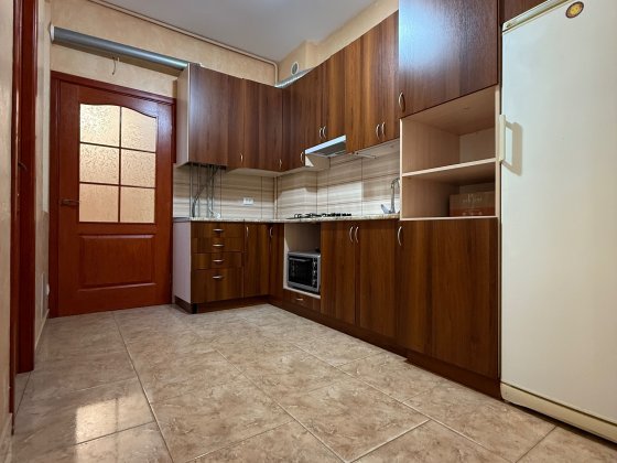 1-кімнатна квартира з власним опаленням! Центр вул. Степана Бандери Стрый