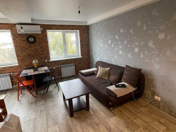 Продается 3-комнатная квартира в центре, Банковская. Славянск