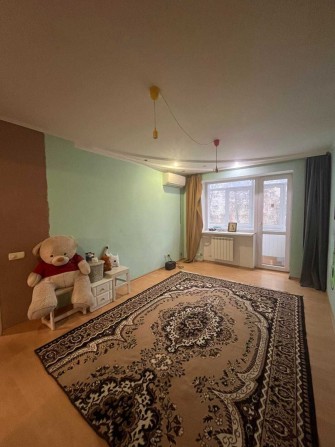 Продается 2-комнатная квартира на Артема - фото 1