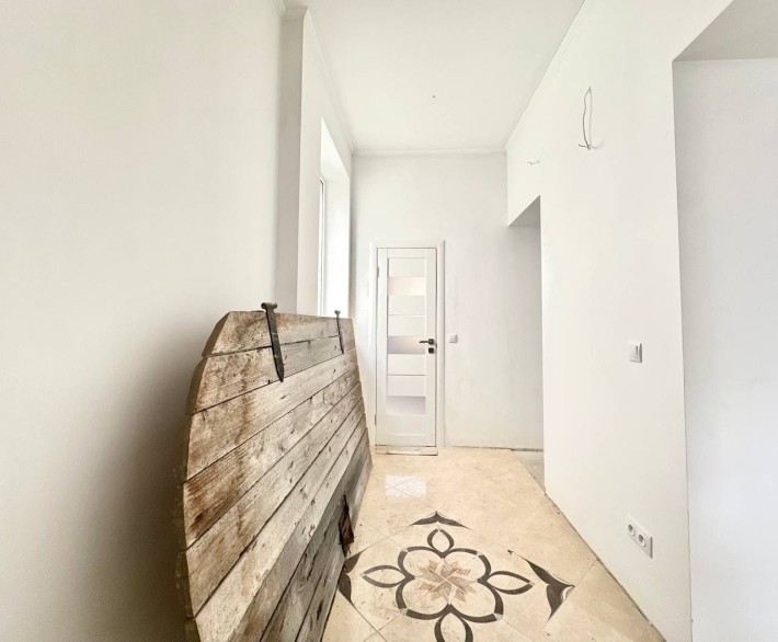 ПРОДАЖ 3 кімнатна квартира в центрі міста в будинку квартирного типу - фото 1