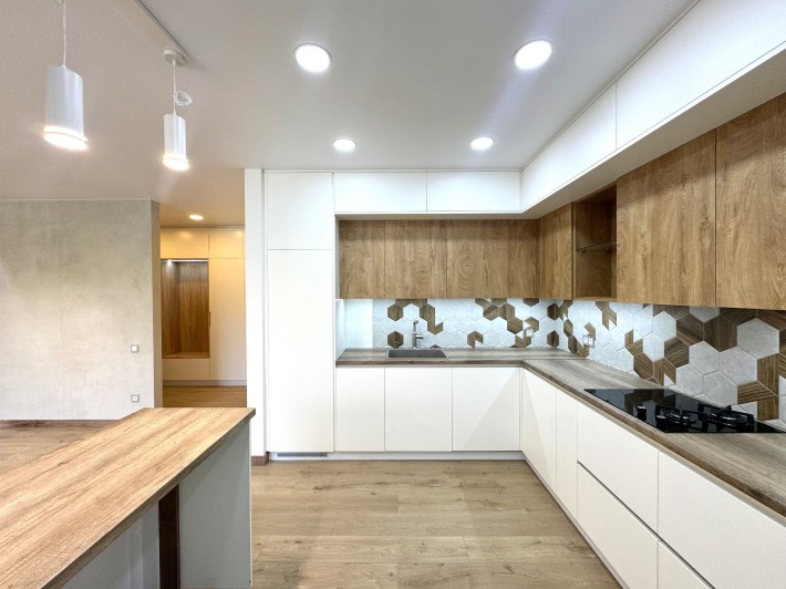 БЕЗ КОМІСІЇ - Продаж 3 кім. квартири Трускавець вул. Скоропадського - фото 1