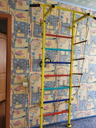 Продам трехкомнатную квартиру с ремонтом - фото 1