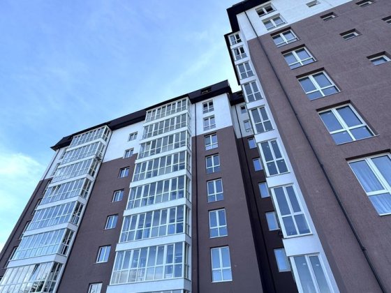 Продаж 3 кімнатної 2-рівневої квартири. Новобудова.