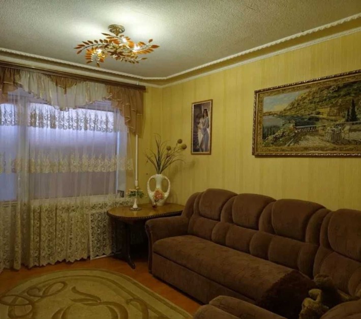 Продается 2-комнатная квартира в Центре - фото 1