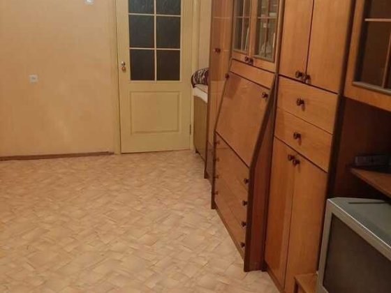 Продается 2-х  комнатная квартира в Центре Славянск