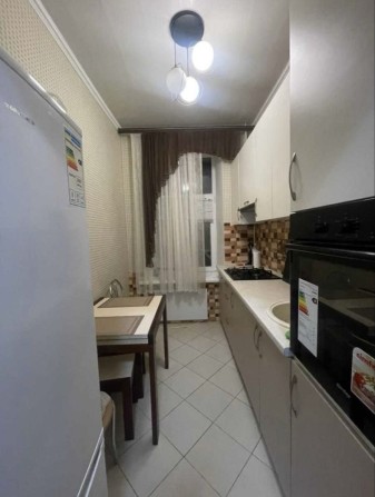 Продається 2х кімнатна квартира - фото 1