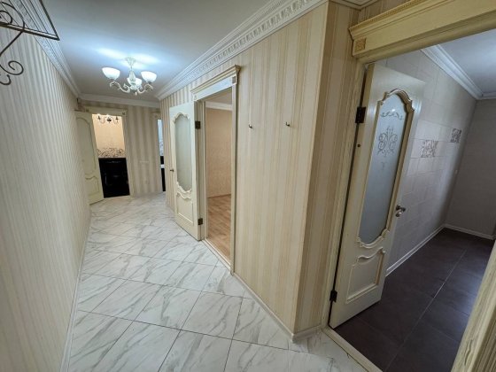 Продається 3х кімнатна квартира 61м² р-н 14 школи. Автономне опалення Умань