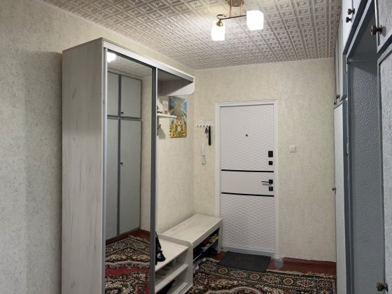 Продається 2-ох кімнатна квартира район ПЗТО Павлоград