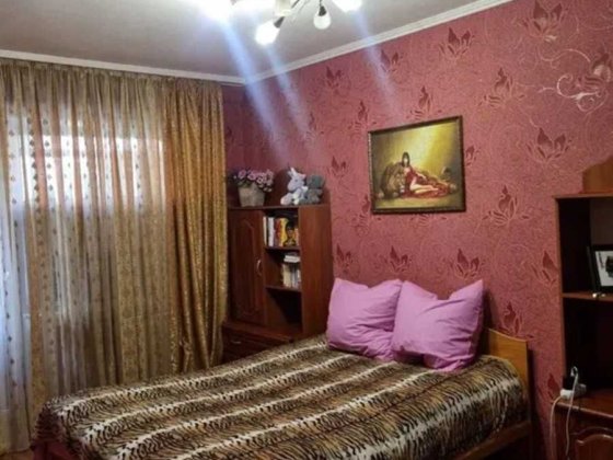 Продается 2-комнатная квартира на Артема Славянск