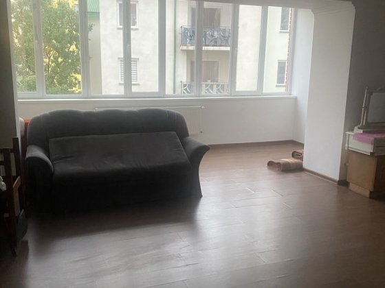 Продаж трьохкімнатної квартири Трускавец