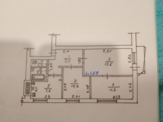 Продається трьох кімнатна квартира на завокзалі Фастів