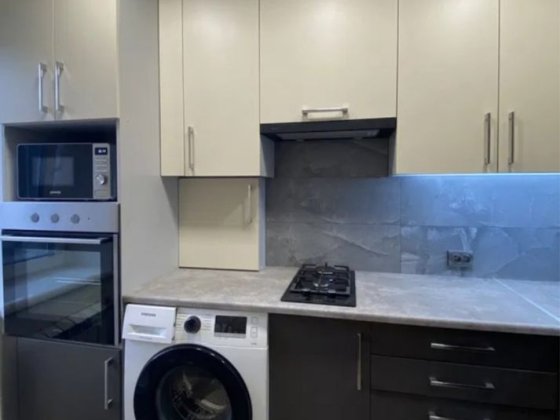 Продается 1 комнатная квартира. Жд. Новый ремонт Славянск