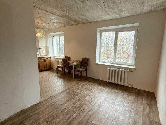 ТЕРМІНОВИЙ ПРОДАЖ 3-кімнатна квартира (перепланована з 4-кімнатної) Умань