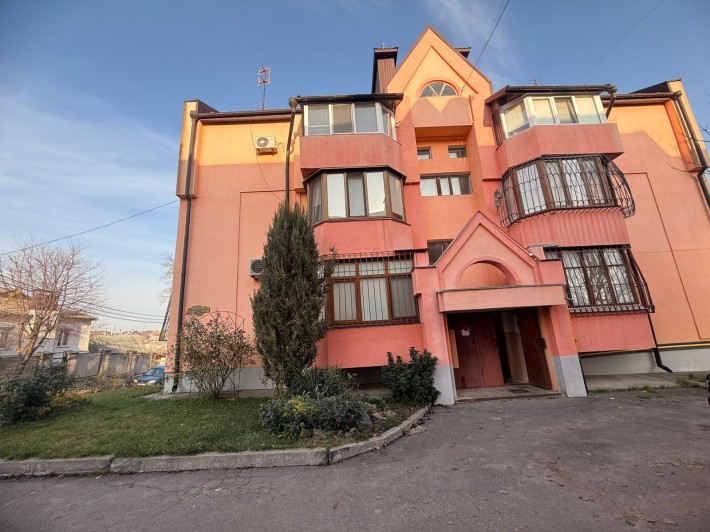 Продаж квартири р-н осташівка - фото 1