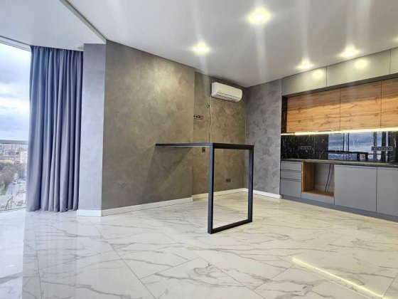 Продам за вигідною ціною 2к в центрі міста! ЖК Гранд Палац Хмельницкий