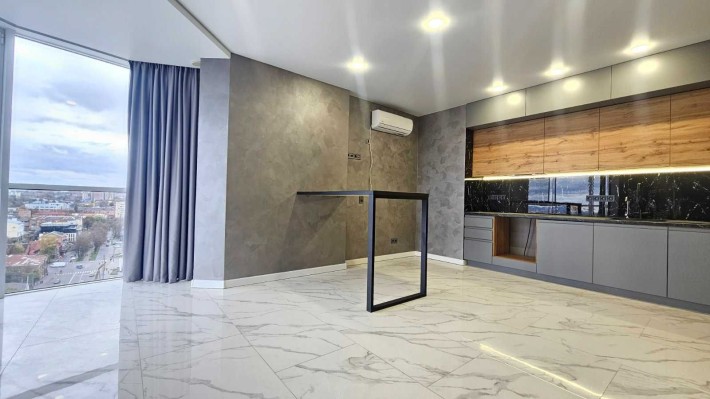 Продам за вигідною ціною 2к в центрі міста! ЖК Гранд Палац - фото 1