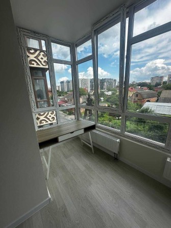 Простора 2-кімнатна квартира в Центрі міста - фото 1