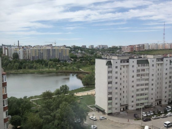 Велика, простора 1к з виглядом на озеро! Діє переуступка 38027 Хмельницкий