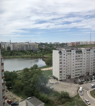 Велика, простора 1к з виглядом на озеро! Діє переуступка 38027 - фото 1