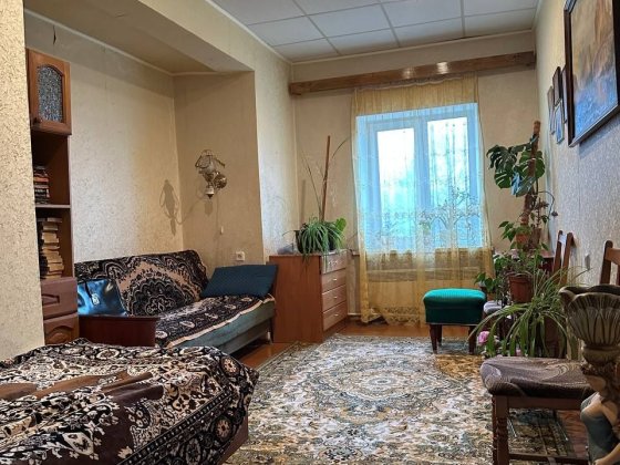 Продам 3 кімнатну квартиру в центрі м.Шептицький Шептицький