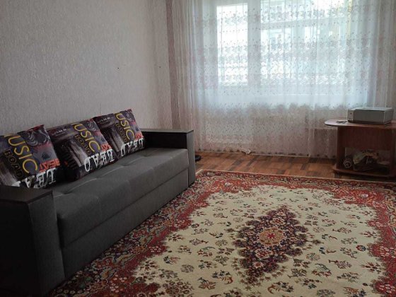 Продаем 2-комнатную квартиру в Чугуеве Чугуїв