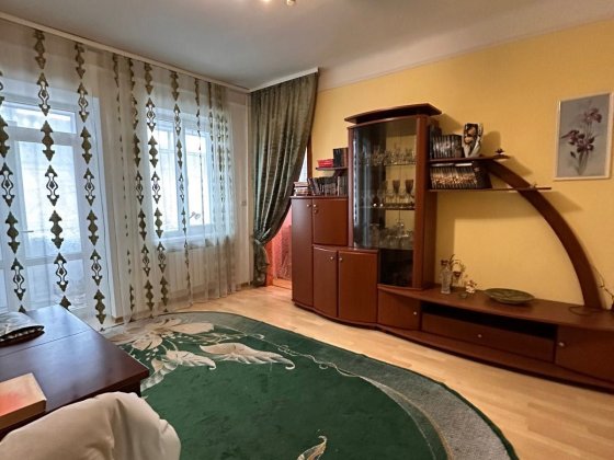 Продам 2/2/2 високогабаритка Шептицький