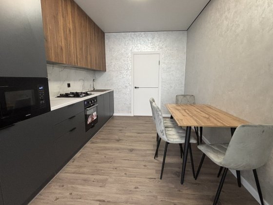 Світла велика 2к в новобудові + вбудововна кухня 40022 Хмельницький