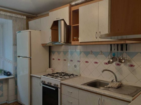 продаж 3к.кв., 2/9 поверх, цегла, не кутова, Виставка.ktr Хмельницкий