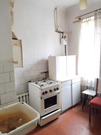 Продаж 2 кімнатної квартири більшої площі - фото 1