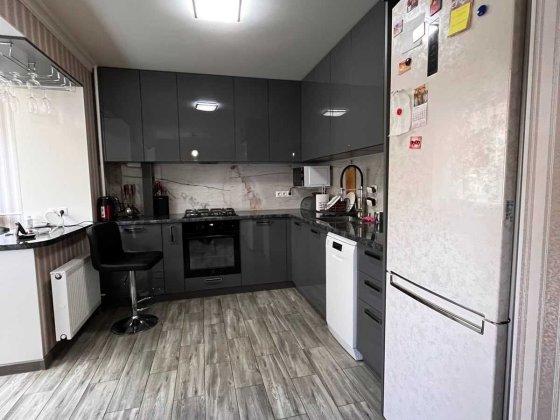 Продаж 3-кімнатної квартири за СМАЧНОЮ ЦІНОЮ! Хмельницкий