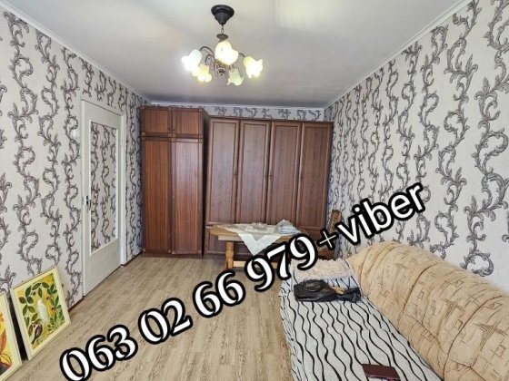 Продам 1-кім квартиру на третьому поверсі Шептицкий