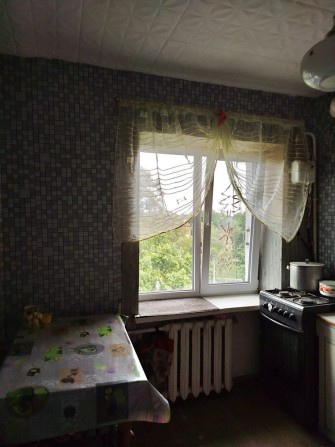 Продам двухкомнатную квартиру по ул. Марата. Есть ТОРГ! - фото 1