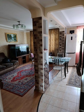 Продам 3 кімнатну квартиру - фото 1